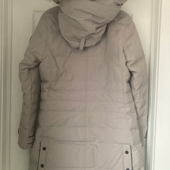 Canada Goose Jacket - Picture 4 of 16